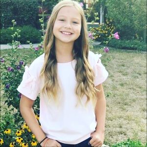 Meet your Posher, Ava